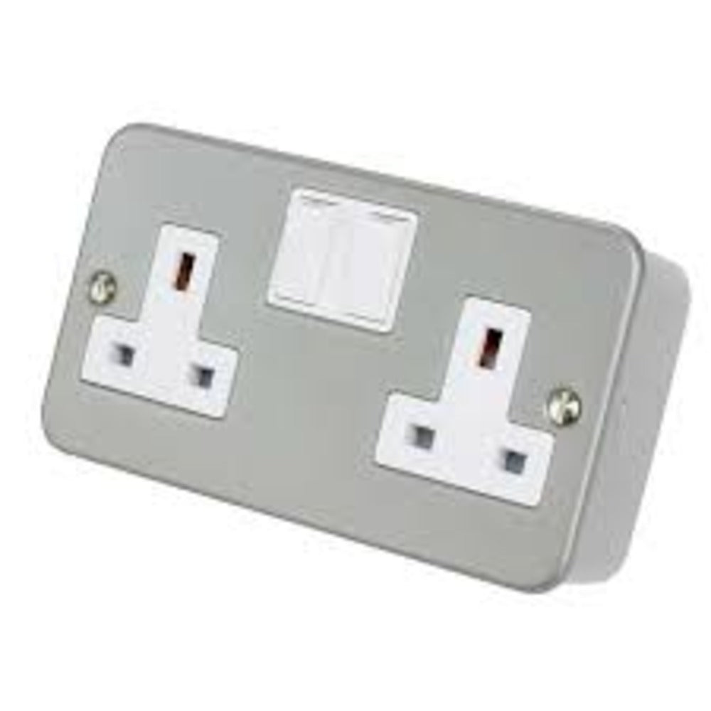 WK Metal Clad 13A Switched Double Socket Outlet