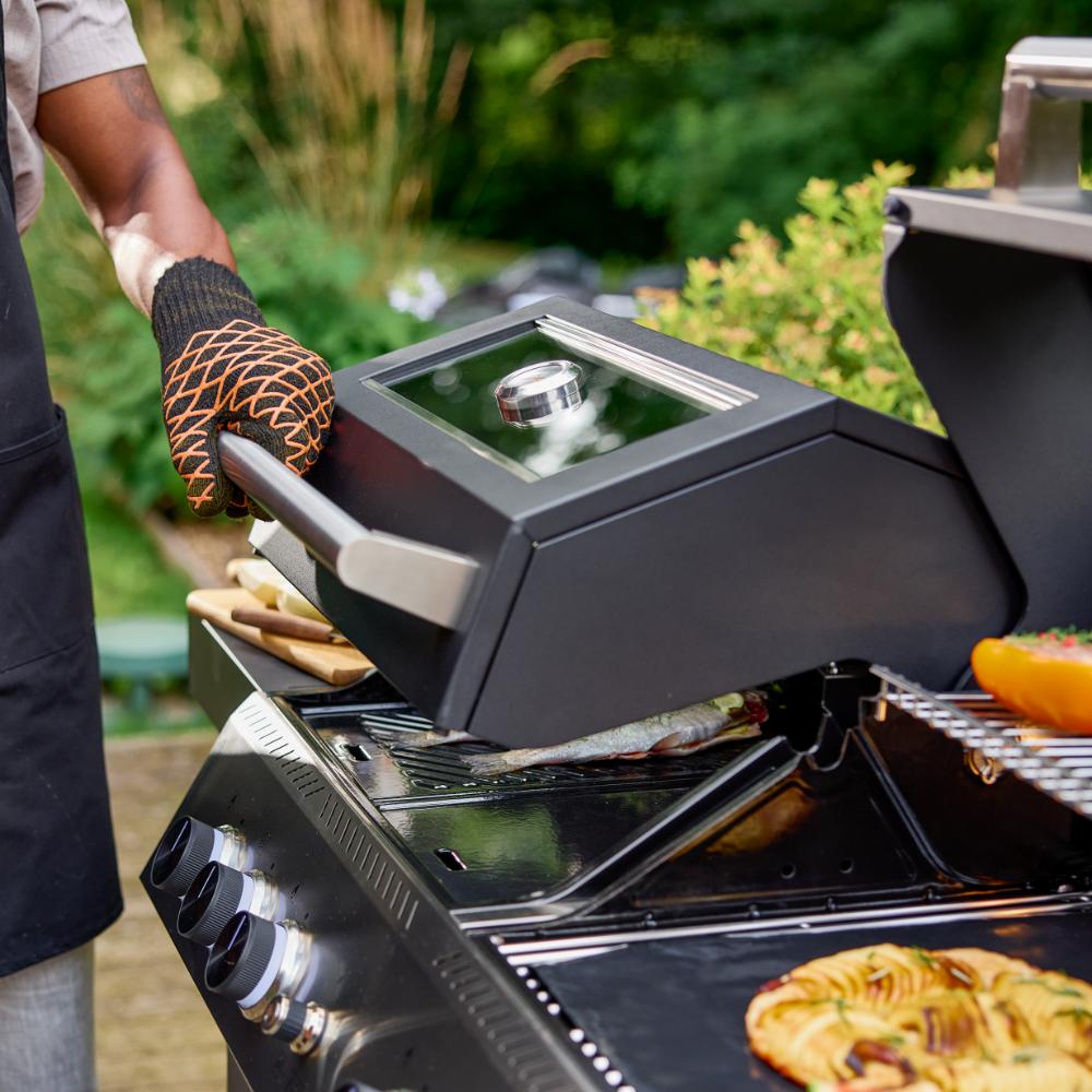 Naterial Bbq Gloves Black/Orange Silicone Grip.