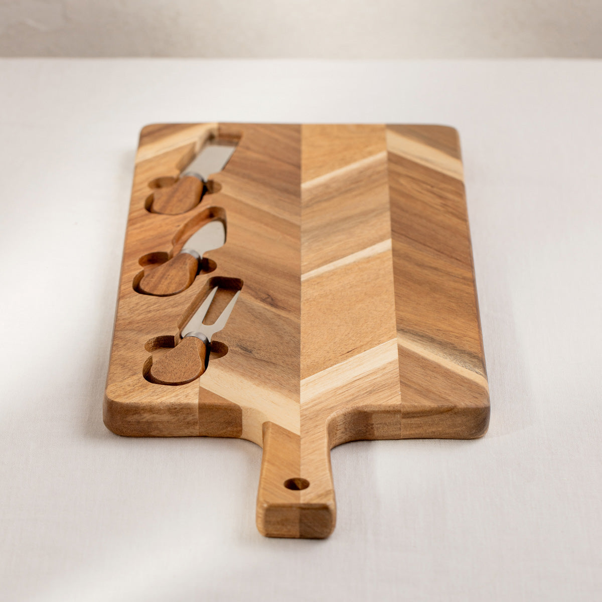 Homla Serving Board  Nevado  With 3 Knives  48X20 Cm