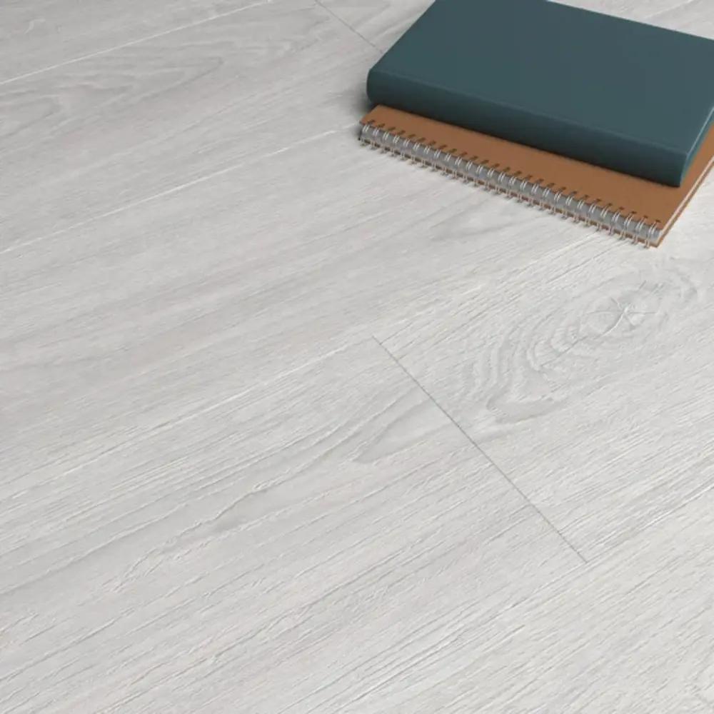 Artens Rigid Plank Clic Art Kinvarra W/Underlay 122x18cm/5mm/0.4mm 1.76m2