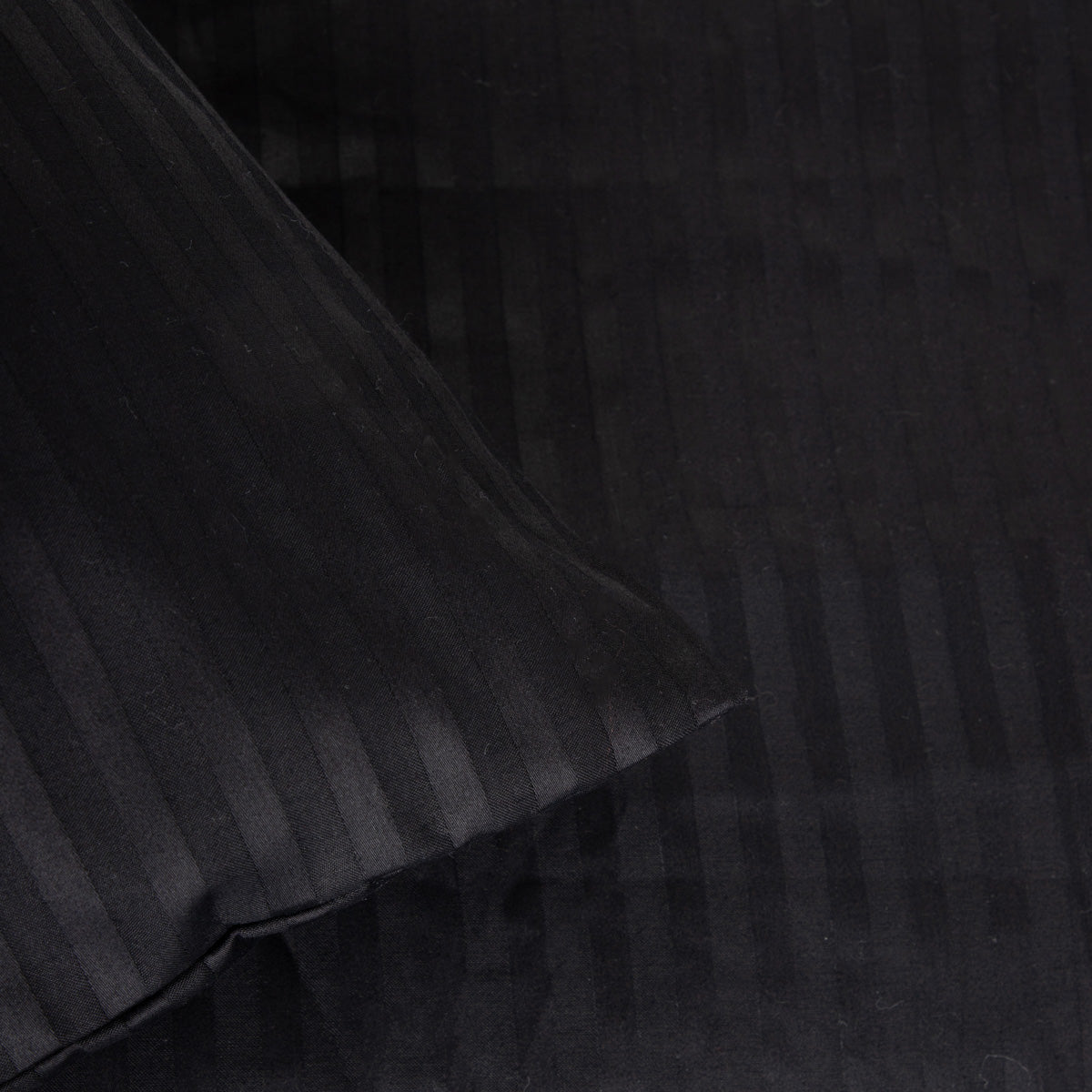 Homla Duvet Agnes 220x200+2*70x80cm - Satin Black